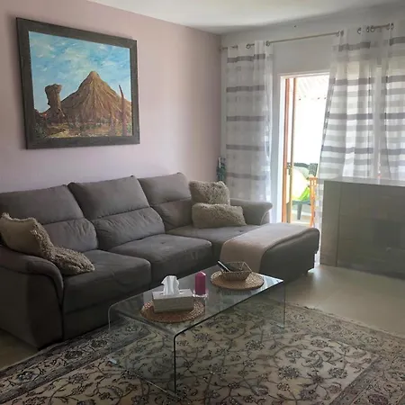 Bouganvilla Адехе