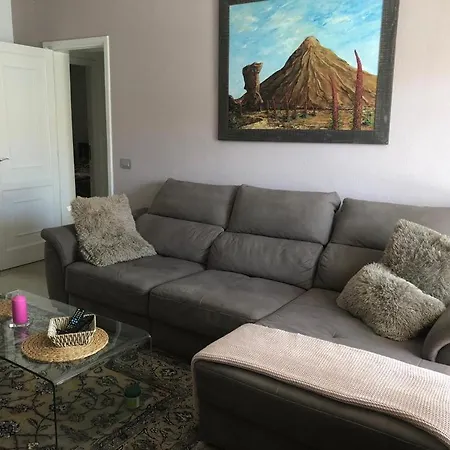 Bouganvilla Apartment