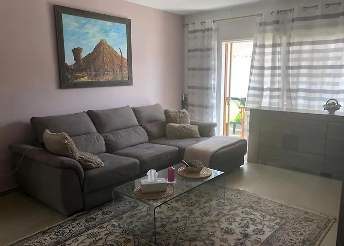 Bouganvilla Адехе