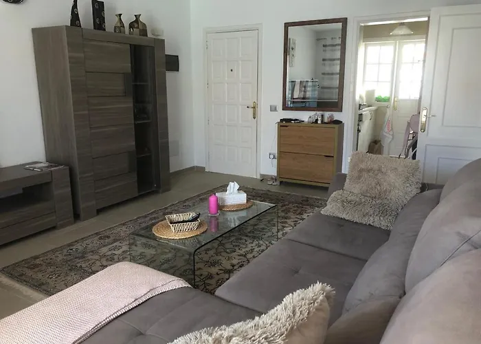 Bouganvilla Адехе